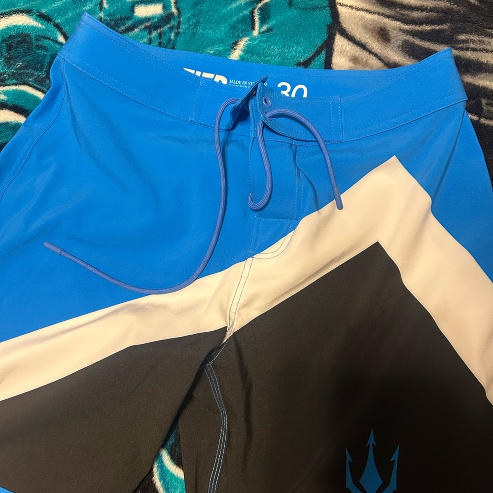Men’s Physique Trunks Size 30 Brand New